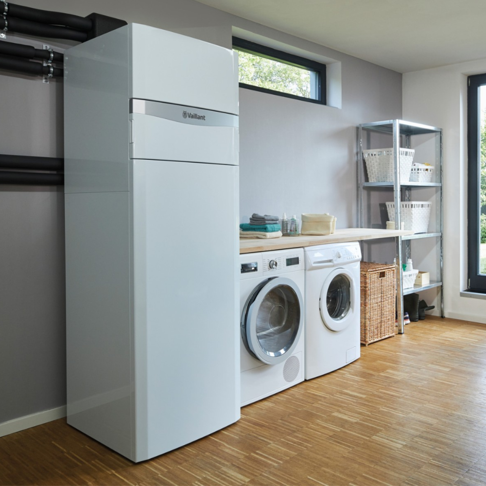 Vaillant aroTHERM plus 3.5kW with uniTOWER plus (0010037201) - Image 2